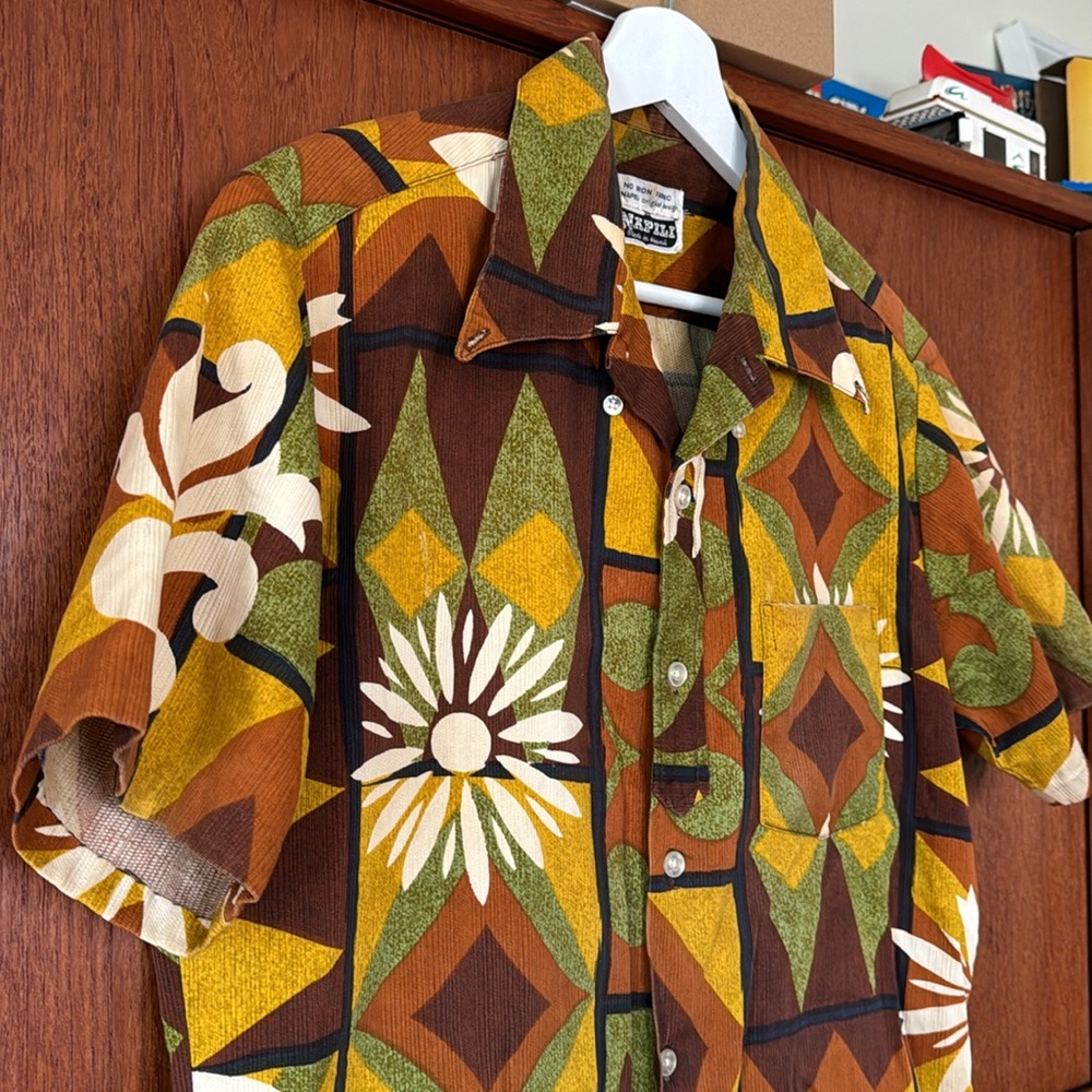 Napili Hawaiian shirt. No iron fabric. Vintage retro tiki tropical ποΈπ΄ππ»ββοΈπ§π - Picture 5 of 13
